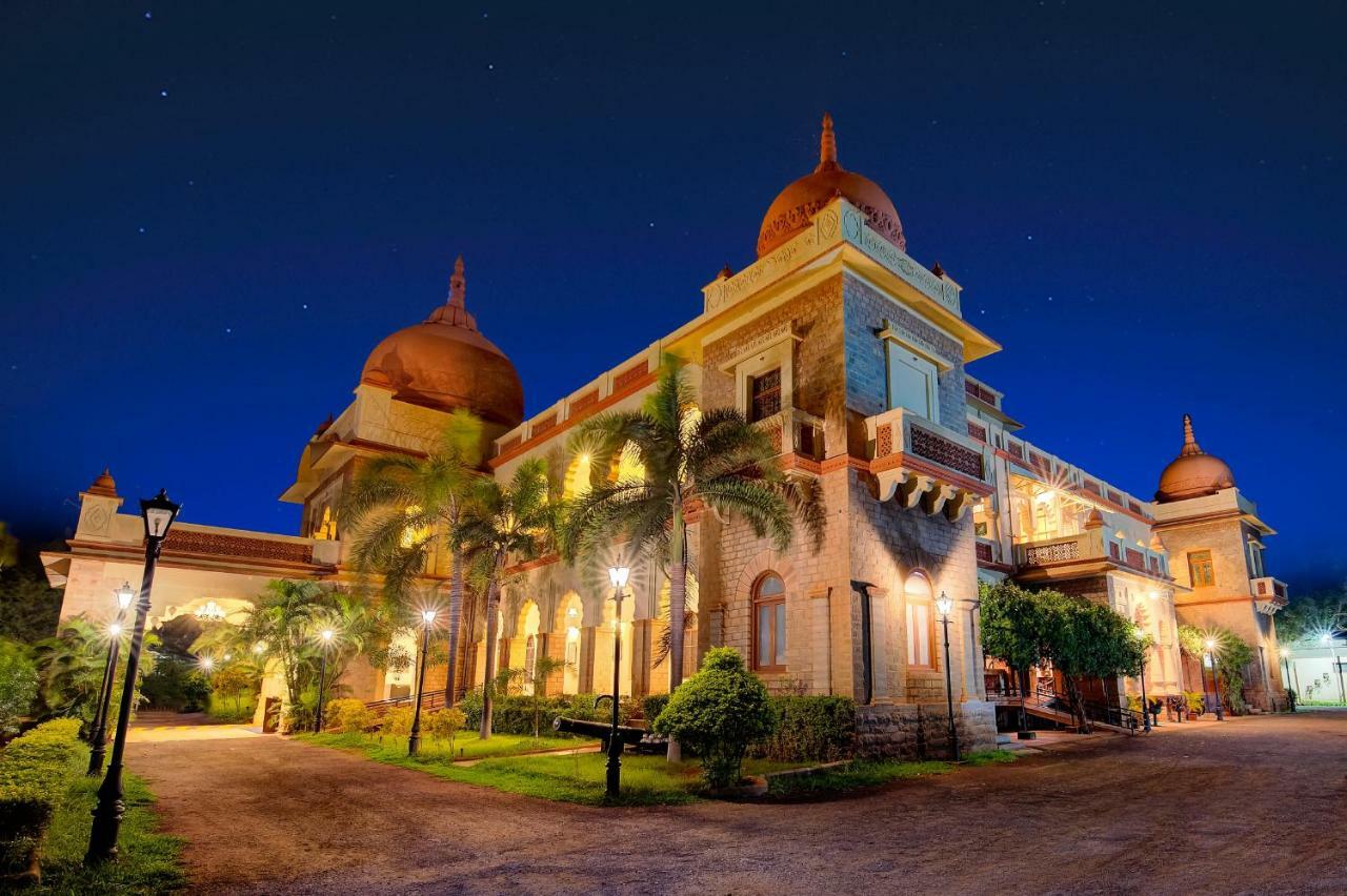 WelcomHeritage Shivavilas Palace, HAMPI Hospet Exterior foto